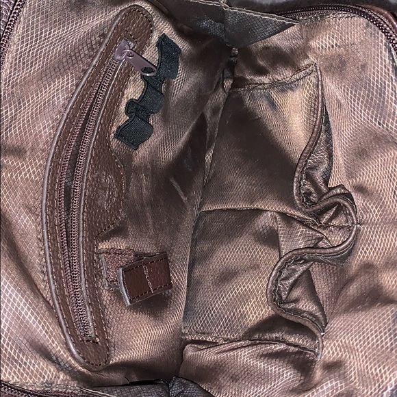 M.C. Marc Chantal Vintage Purse w/ heart emblem - Picture 3 of 6